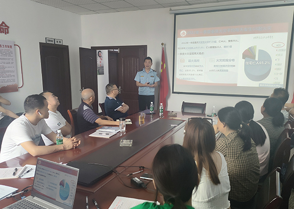 648c078babdbb.jpg 忠縣分公司開展2023年全員安全教育培訓(xùn)和消防應(yīng)急演練2.jpg