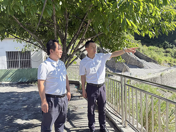 689ea77e60f97.jpg 2.jpg